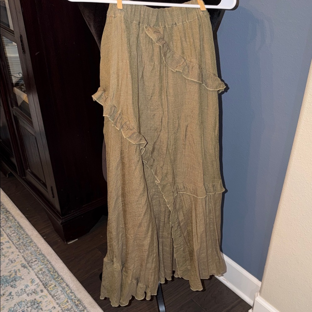 •Mia Joy Girl’s Olive Ruffle Tiered Maxi Skirt•